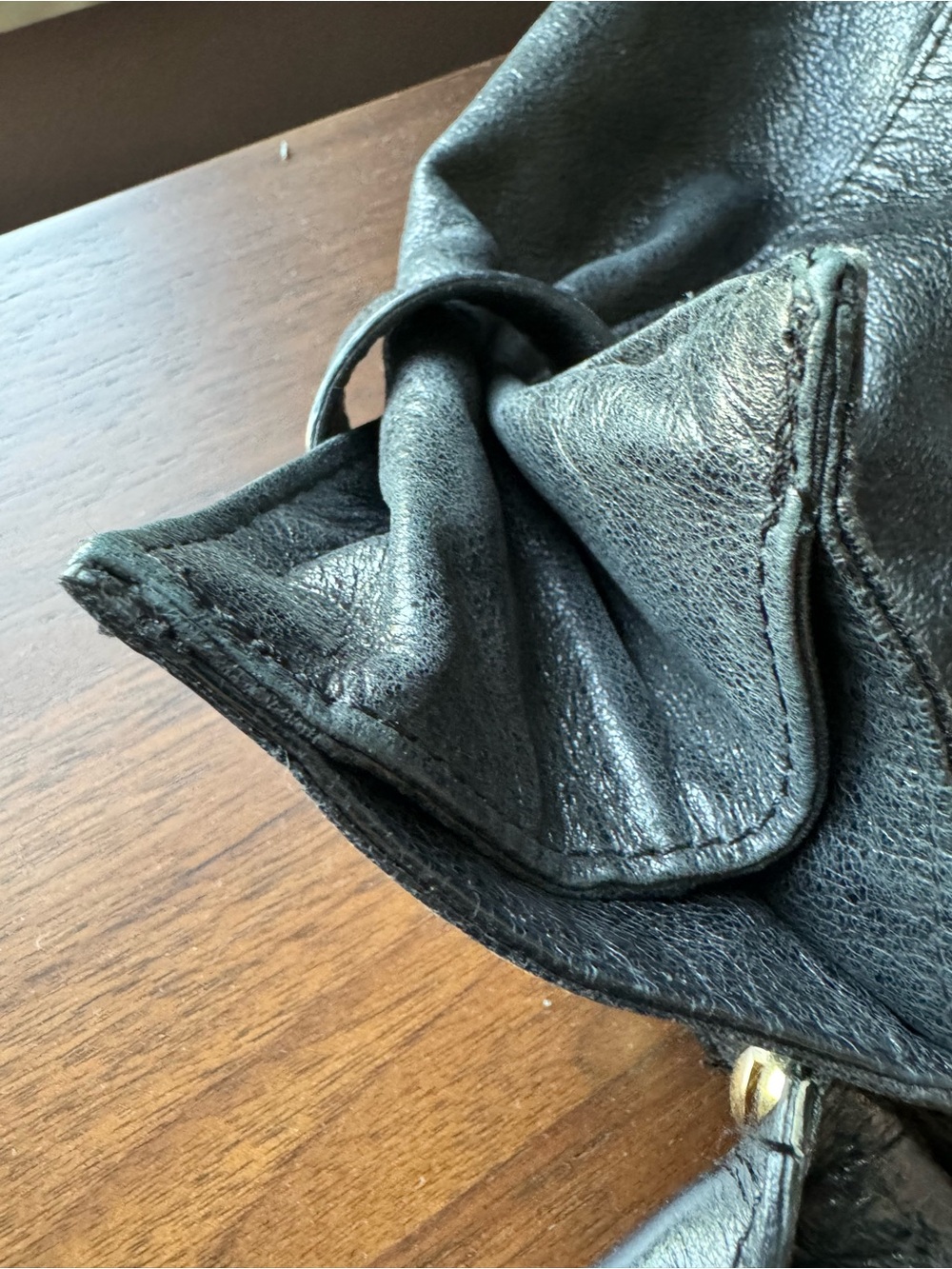 Rare vintage genuine leather Betsey Johnson black tote chain heart boho - Picture 10 of 12